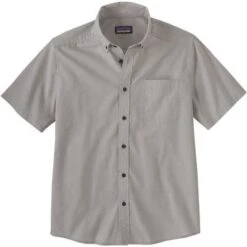 Patagonia Daily Short Sleeve Button Up Shirt Men's 7 Patagonia Daily Short Sleeve Button Up Shirt Men's -Bob's Sports Chalet 109740 CHAMBRAYSALT GREY m