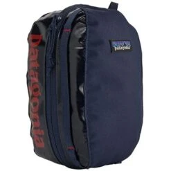 Patagonia Black Hole Cube - Small 17 Patagonia Black Hole Cube - Small -Bob's Sports Chalet 93090 CLASSIC NAVY m