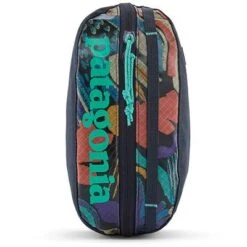 Patagonia Black Hole Cube - Small 18 Patagonia Black Hole Cube - Small -Bob's Sports Chalet 93090 JOYPITCH BLUE m