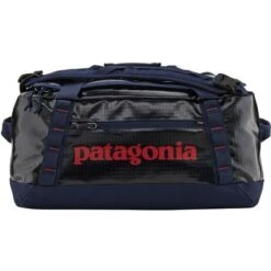 Patagonia Black Hole Duffel Bag 40L -Bob's Sports Chalet 95086 CLASSIC NAVY m